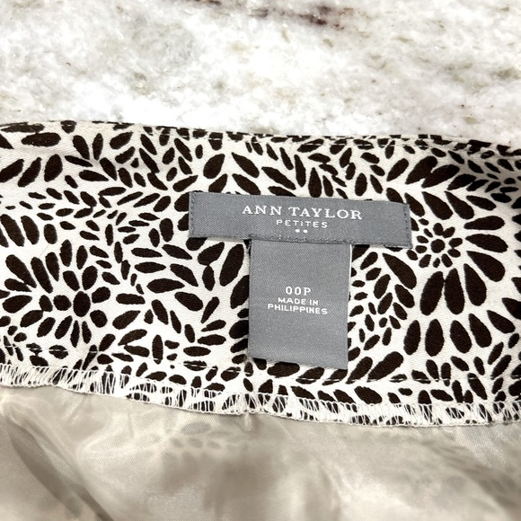 EUC Ann Taylor Petites Fully Lined Fitted Skirt - Picture 3 of 3